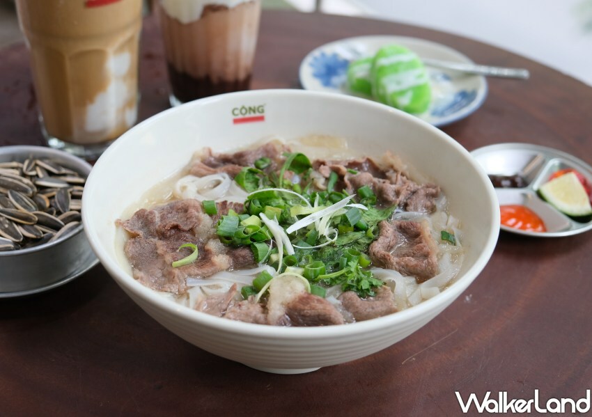 ▲越南共咖啡2號店也有販售越南河粉 / WalkerLand窩客島 鄭雅之 拍攝