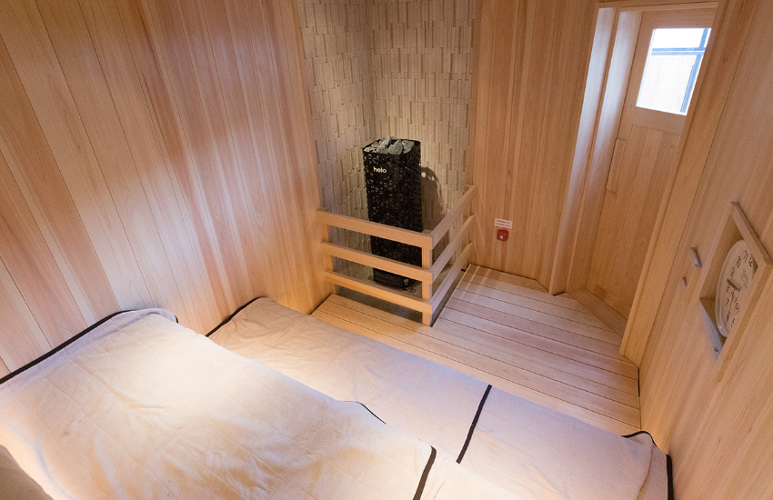 東京近郊溫泉秘境!日本罕見車站直達溫泉會館,邊泡湯邊看火車超療癒。 東京近郊溫泉秘境!日本罕見車站直達溫泉會館,邊泡湯邊看火車超療癒。