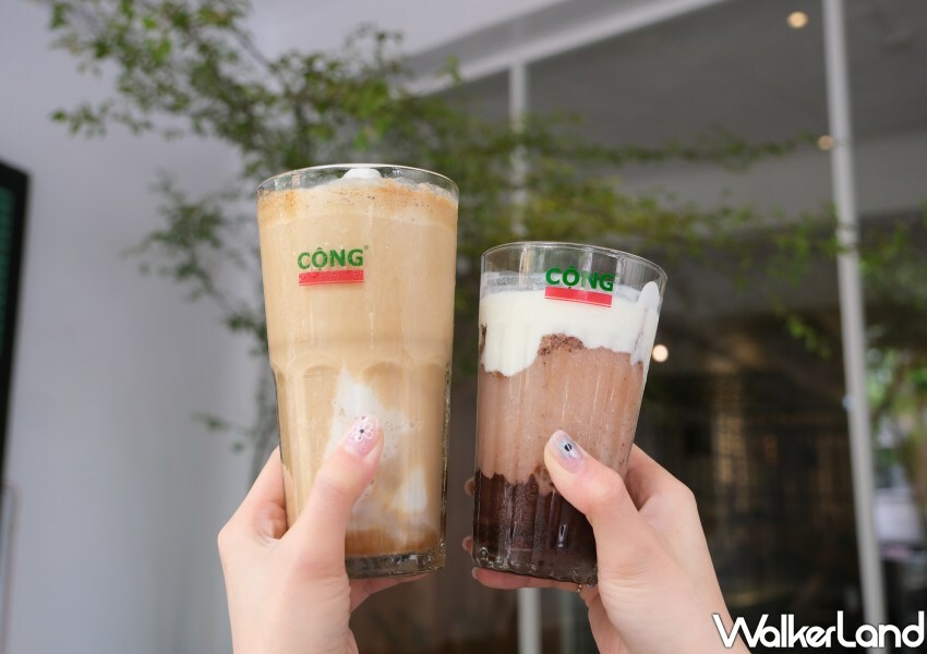 ▲人氣第一名「椰子咖啡冰沙」於5/24開幕當天買一送一 / WalkerLand窩客島 鄭雅之 拍攝