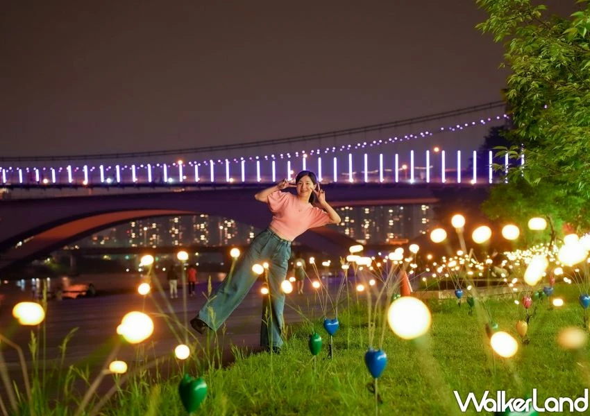 碧潭水舞煙火壓軸場！300秒煙火施放時間，再吃9間新店排隊美食。