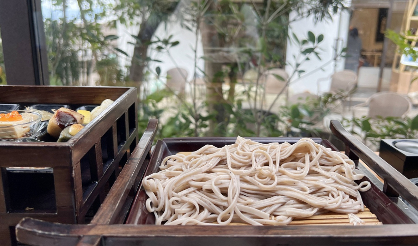 京都清水寺參拜過後遇見周邊古樸町家，滿滿的季節旬味與自然景色。