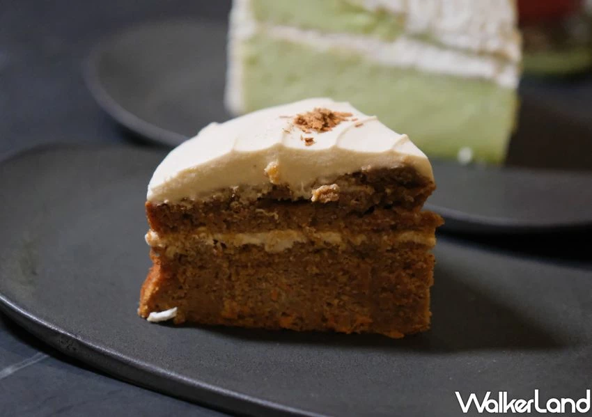 ▲慢溫密室推薦甜點「香料胡蘿蔔蛋糕」使用天然香料製成 / WalkerLand窩客島 鄭雅之 拍攝