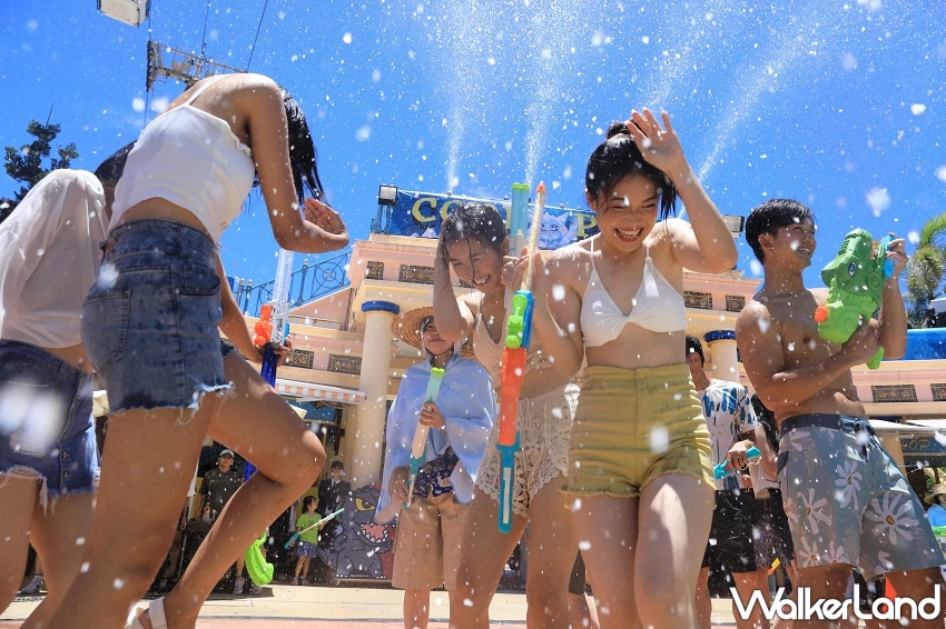 水上哥吉拉來襲!遠雄海洋公園暑假550元玩到飽,打造最有話題的暑假旅遊熱點。