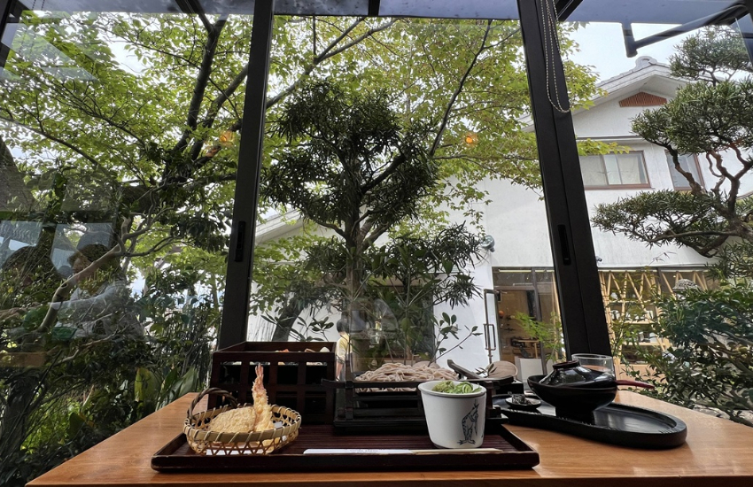 京都清水寺參拜過後遇見周邊古樸町家，滿滿的季節旬味與自然景色。
