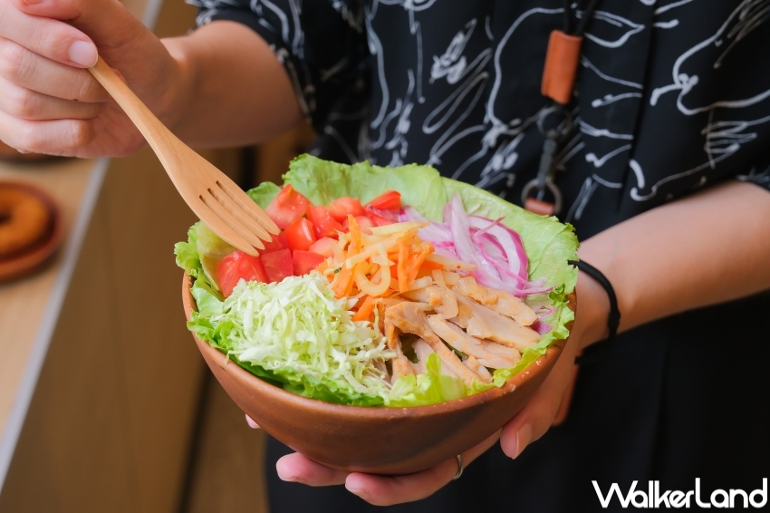 摩斯開賣珍珠泰奶!摩斯漢堡5大泰式新品,泰Thai珍珠奶茶 椒麻雞腿堡開吃。 摩斯開賣珍珠泰奶!摩斯漢堡5大泰式新品,泰Thai珍珠奶茶 椒麻雞腿堡開吃。