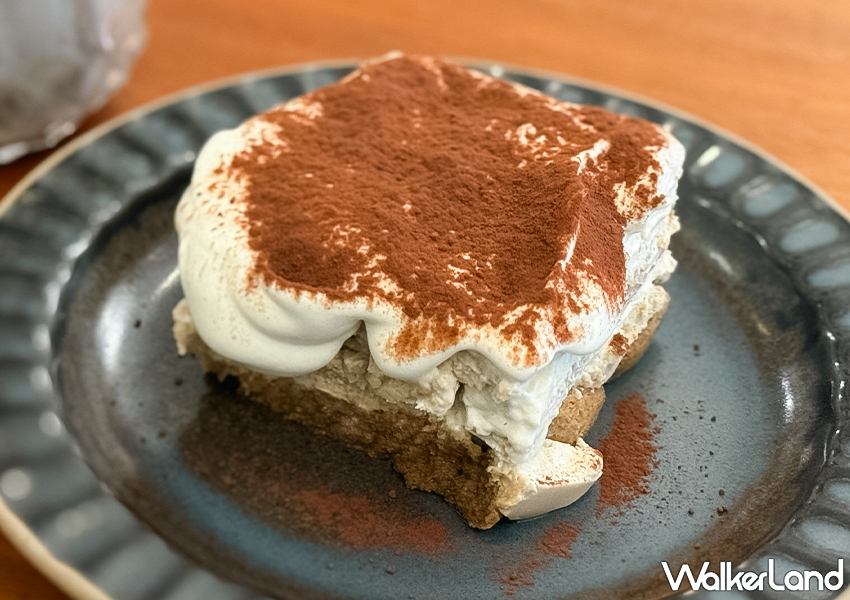 南港讀書咖啡廳推薦！放空自我咖啡館 靠近南港展覽館，焦糖布丁、提拉米蘇必吃。