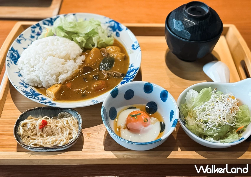 宜蘭礁溪咖啡廳推薦!里海咖啡 菜單根本是海鮮餐廳,不務正業的咖啡廳就是他。 宜蘭礁溪咖啡廳推薦!里海咖啡 菜單根本是海鮮餐廳,不務正業的咖啡廳就是他。