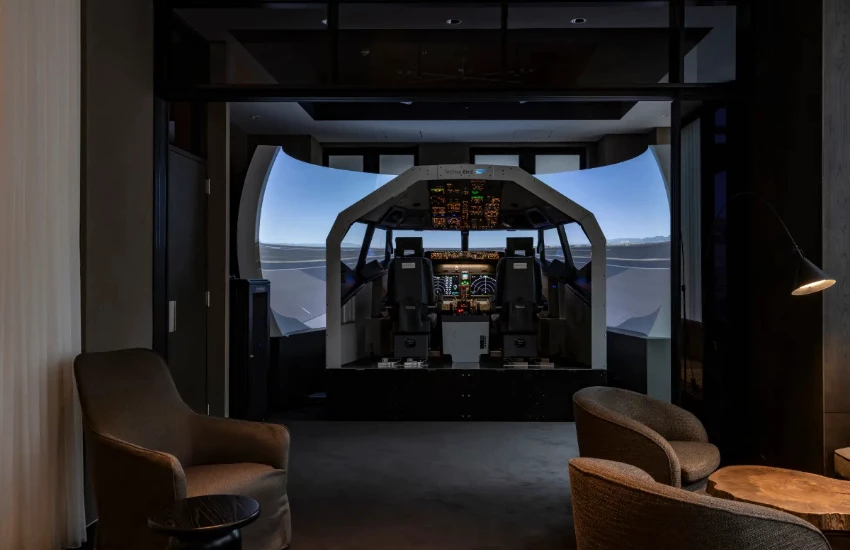 關西首間波音737模擬器咖啡廳在大阪開幕，前進共享休息室裡體驗開飛機、喝啤酒。