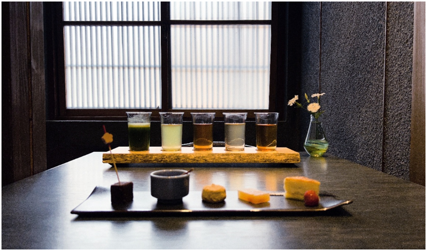 京都祇園的一席茶,不只品茗,更重要是讀得到空氣中的藝術。 京都祇園的一席茶,不只品茗,更重要是讀得到空氣中的藝術。