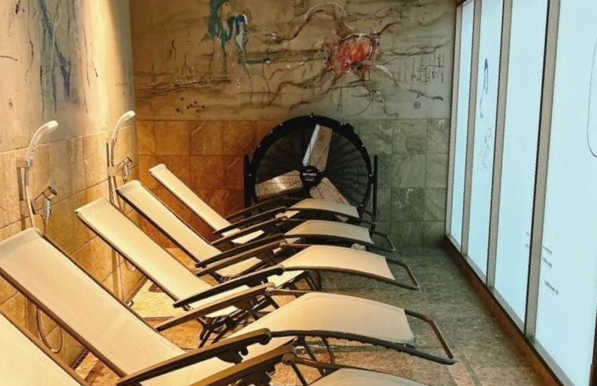 東京最新趨勢！共享辦公室+三溫暖組合，數位遊牧族新體驗。