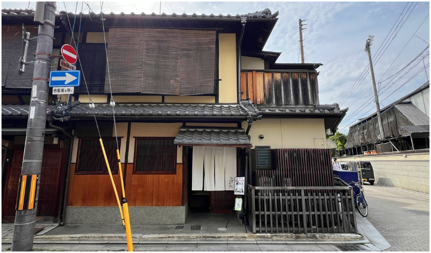 京都祇園的一席茶,不只品茗,更重要是讀得到空氣中的藝術。 京都祇園的一席茶,不只品茗,更重要是讀得到空氣中的藝術。