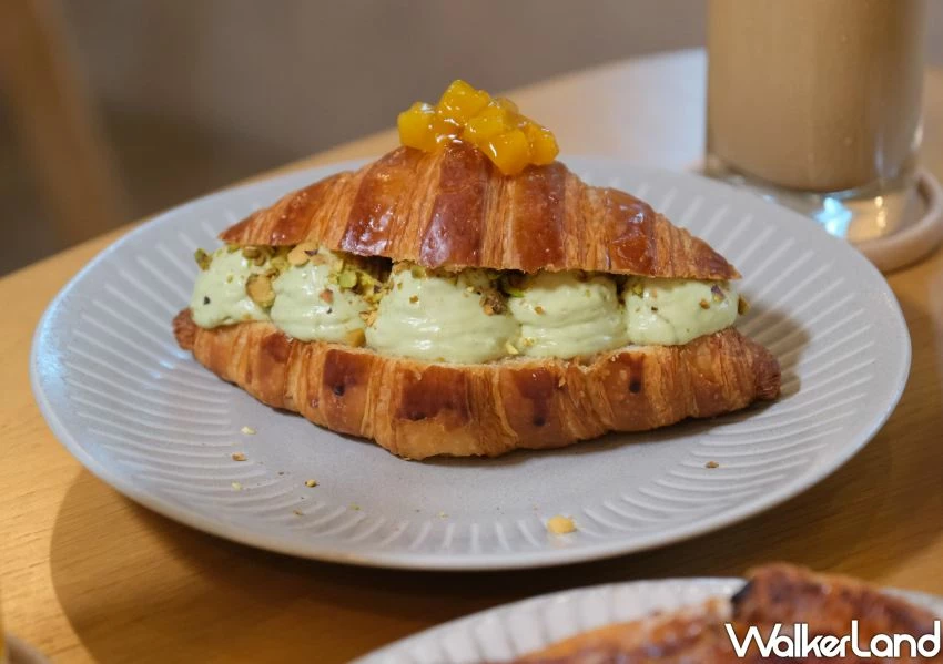 新開高雄咖啡廳！只開4天奧瑪咖啡，芭樂美式 開心果可頌必點。