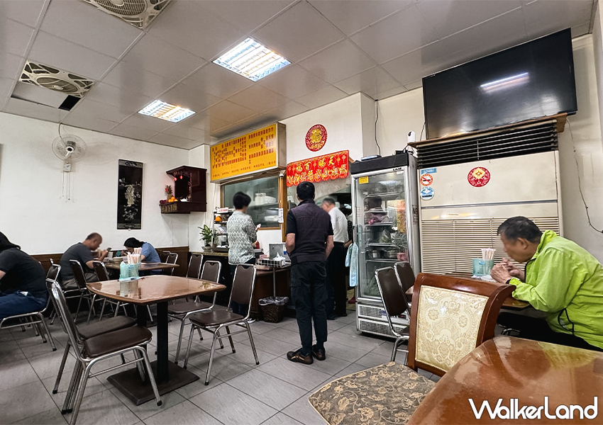 台式蛋包飯推薦!善導寺美食 基隆麵食館 青島東路 份量超足超飽,基隆必吃咖哩炒麵也有。