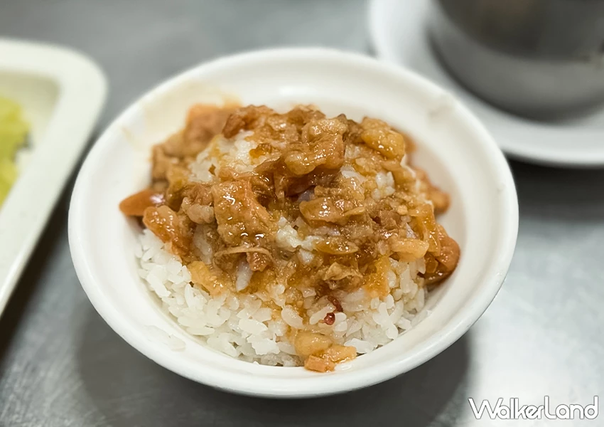 基隆必吃滷肉飯！小文肉羹魯肉飯 25元滷肉飯必吃，在地人美食推薦。