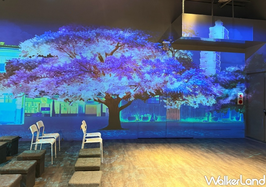 ▲華山沈浸式展覽「轉角遇眷你—眷村文化記憶展」，牆面以18分鐘投影方式呈現時代軌跡 / WalkerLand窩客島 鄭亦庭 拍攝