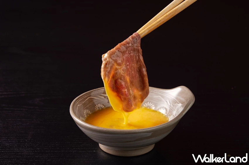 黑毛屋火山壽喜燒480元爽吃A5和牛!番茄鍋×粉嫩素麵,鍋物控夏天新選擇。