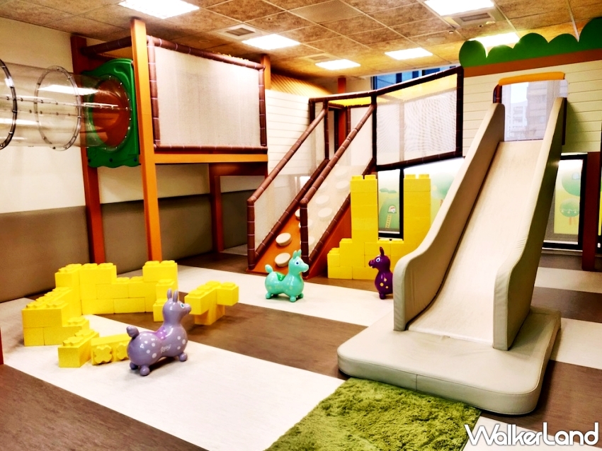 暑假限定親子活動！台北美福住房送樂高賽車，壽星享下午茶四人同行一人免費。