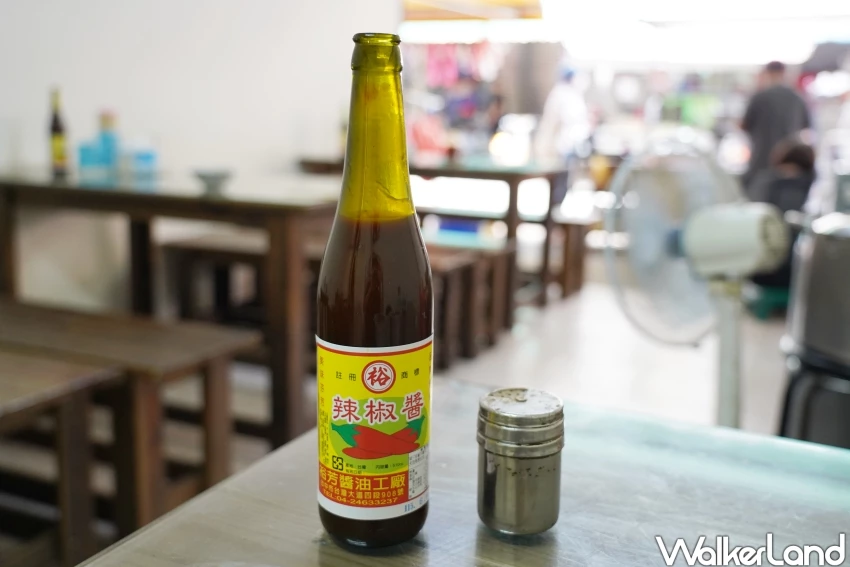 永安市場大麵羹!30年台中銅板小吃,跟著台中人吃早餐,大麵羹配麻薏湯。