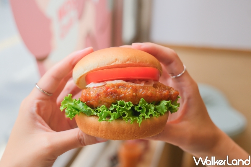 摩斯開賣珍珠泰奶!摩斯漢堡5大泰式新品,泰Thai珍珠奶茶 椒麻雞腿堡開吃。 摩斯開賣珍珠泰奶!摩斯漢堡5大泰式新品,泰Thai珍珠奶茶 椒麻雞腿堡開吃。