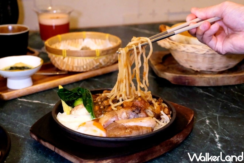 信義區餐酒館吃大腸麵線！gubami Social台味夜市菜單，四神湯 夜市豬排鐵板麵一次吃。