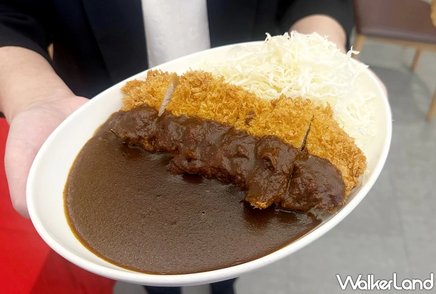 豬排丼吃掉17座101!吉豚屋10週年優惠199元起,再推限定招牌小燈粉絲必收。 豬排丼吃掉17座101!吉豚屋10週年優惠199元起,再推限定招牌小燈粉絲必收。