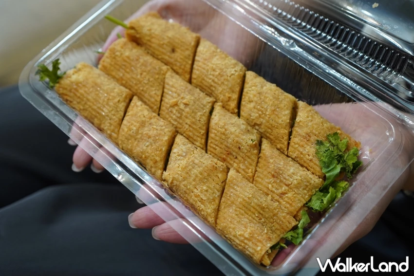 台南祀典武廟拜月老必買！土豆伯府城花生糖 70年古早味花生糖，傳統工法現點現做。