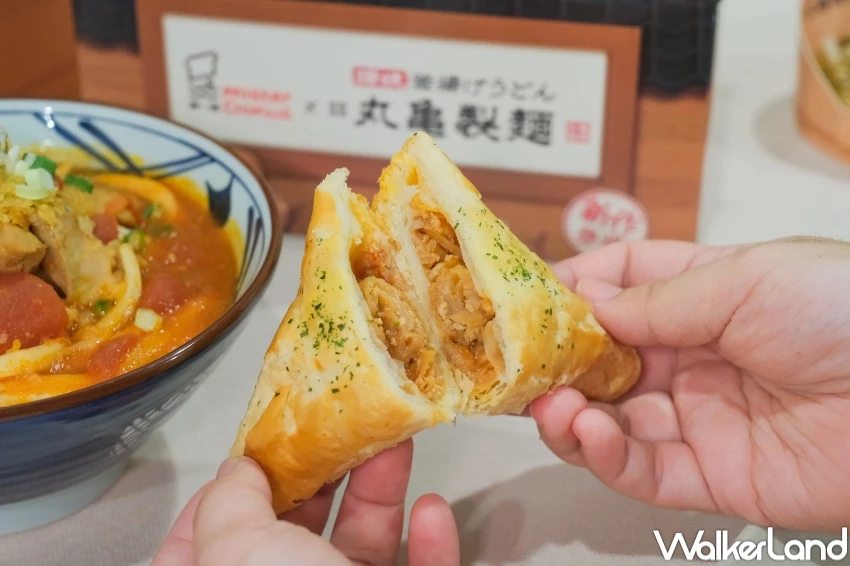 豆皮波堤吃起來!Mister DonutX丸亀製麵 烏龍麵口味波堤,鹹口味甜甜圈吃爆。