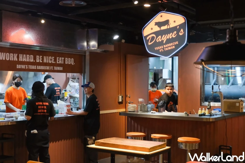 德州BBQ霸主來台!Dayne’s BBQ插旗南港車站,飲料買一送一 煙燻牛胸炒飯必吃。 德州BBQ霸主來台!Dayne’s BBQ插旗南港車站,飲料買一送一 煙燻牛胸炒飯必吃。