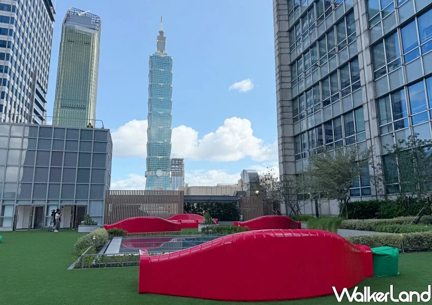 星巴克旗艦店Dream Plaza搶先看!超過100款限定新品,買一送一響應。 星巴克旗艦店Dream Plaza搶先看!超過100款限定新品,買一送一響應。