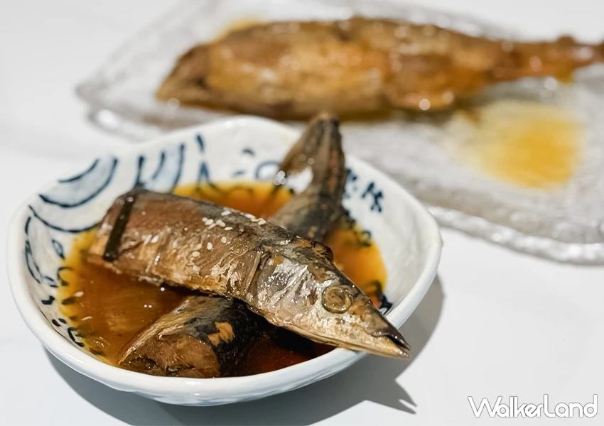 北海岸海鮮餐廳推薦!佃煮秋刀魚 爆卵香魚菜單必點,誇張到骨頭入口即化。 北海岸海鮮餐廳推薦!佃煮秋刀魚 爆卵香魚菜單必點,誇張到骨頭入口即化。