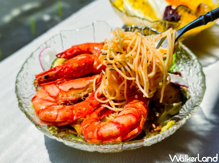 高雄愛河咖啡廳推薦!築典咖啡 邊享高雄早午餐、義大利麵邊賞愛河美景。