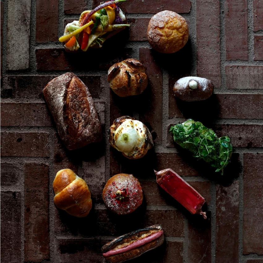 日本超人氣麵包店結合研發室、烘焙坊、咖啡廳於一體，複合型設施插旗山梨南八岳。