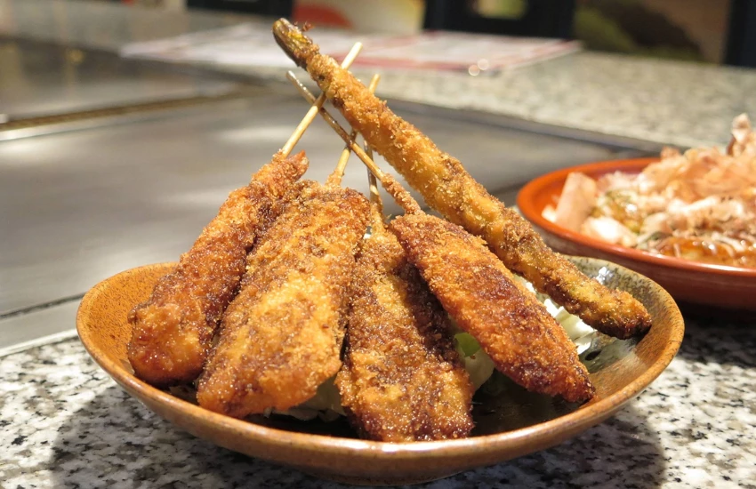 ▲只要是大阪人想吃，再樸實的食材都能裹上麵衣，炸成金黃。
