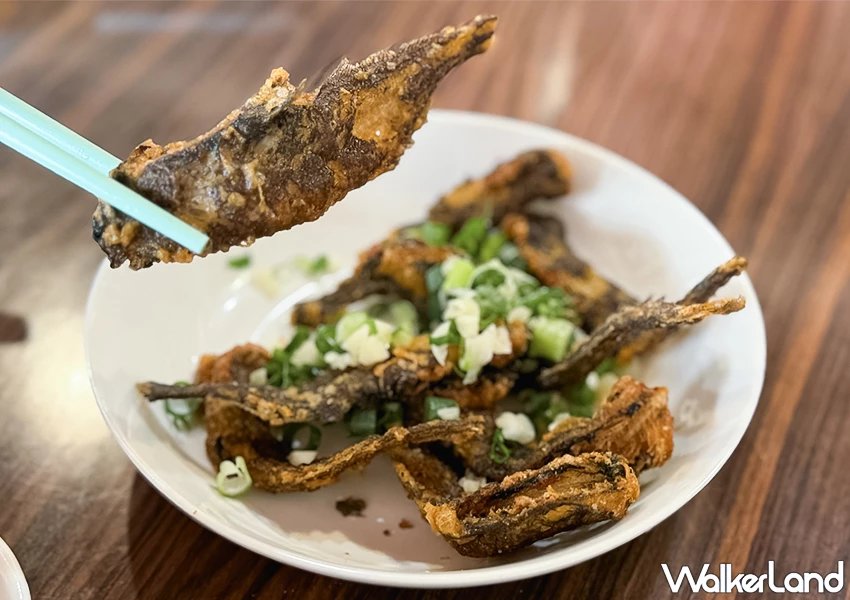 宜蘭海景餐廳推薦!煎炸的魚 腳滑的螃蟹 霸王米粉湯菜單必點,高CP值海鮮餐廳。 宜蘭海景餐廳推薦!煎炸的魚 腳滑的螃蟹 霸王米粉湯菜單必點,高CP值海鮮餐廳。