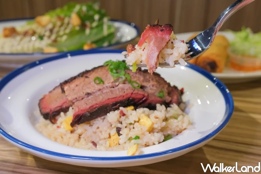 德州BBQ霸主來台!Dayne’s BBQ插旗南港車站,飲料買一送一 煙燻牛胸炒飯必吃。 德州BBQ霸主來台!Dayne’s BBQ插旗南港車站,飲料買一送一 煙燻牛胸炒飯必吃。