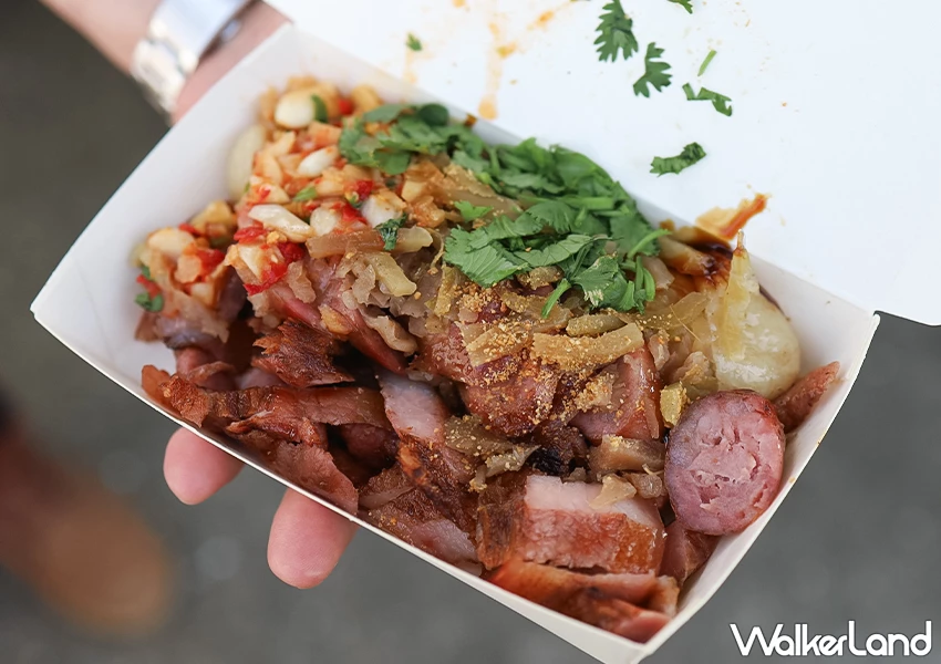 宜蘭香腸推薦!吳記大腸包小腸 裝甲車賣香腸超酷,記得打電話先預約。 宜蘭香腸推薦!吳記大腸包小腸 裝甲車賣香腸超酷,記得打電話先預約。