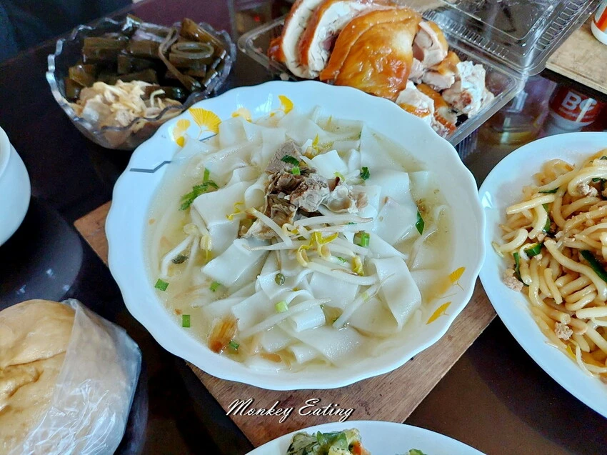 新竹竹東一日遊!竹東市場嚐客家味、老建築拍美照,慢步調小鎮巡禮。 / 部落客「貪吃猴」提供 新竹竹東一日遊!竹東市場嚐客家味、老建築拍美照,慢步調小鎮巡禮。 / 部落客「貪吃猴」提供