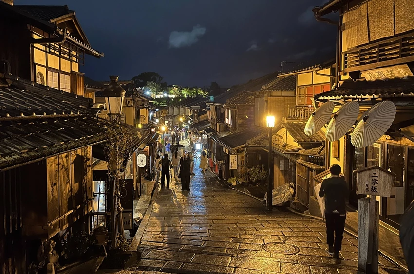 關西鐵道小旅行!從大阪出發,只要車程一小時就能到的京都、嵐山、宇治、奈良、神戶、姬路6座城市。 關西鐵道小旅行!從大阪出發,只要車程一小時就能到的京都、嵐山、宇治、奈良、神戶、姬路6座城市。