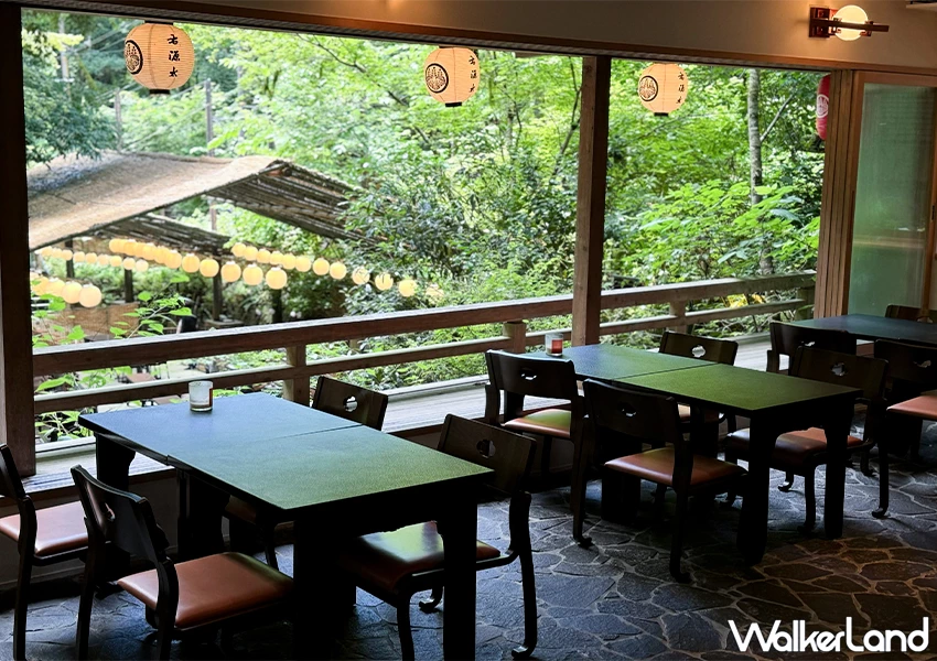 京都必去避暑景點!貴船川床料理 左源太 平價菜單超推,現場候位、抹茶聖代超濃必吃。 京都必去避暑景點!貴船川床料理 左源太 平價菜單超推,現場候位、抹茶聖代超濃必吃。