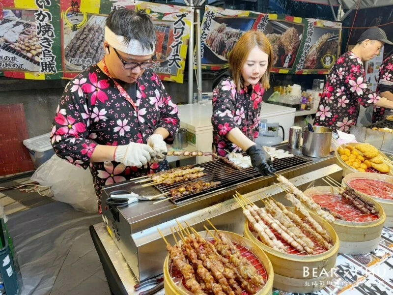 台北天母親子一日遊!先吃美食、帶孩子放電,再一起進棒球場嗨翻天。 / 部落客「北極熊x迷你竹」提供 台北天母親子一日遊!先吃美食、帶孩子放電,再一起進棒球場嗨翻天。 / 部落客「北極熊x迷你竹」提供