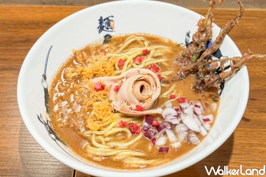 七夕巧克力拉麵！麵屋武藏「巧戀七夕濃厚拉麵」70%苦甜巧克力拉麵開吃。