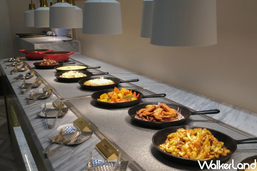 牛排半自助吃到飽回歸！朵頤牛排超過90道菜698元開吃，排餐自助吧吃到飽要衝。