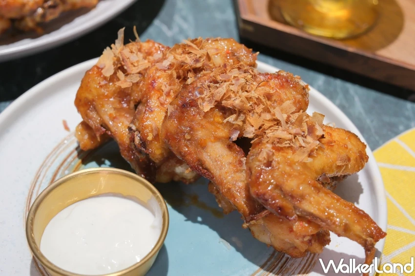 小巨蛋雞翅半價!GUMGUM EGG連續三天全品項半價,14款雞翅 披薩通通5折。 小巨蛋雞翅半價!GUMGUM EGG連續三天全品項半價,14款雞翅 披薩通通5折。