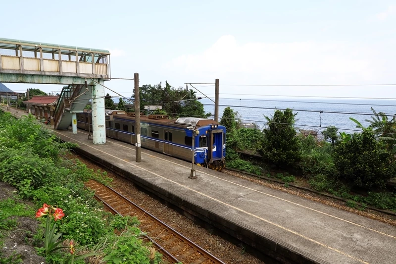下車就看見大海！宜蘭無人海景火車站3選，再到咖啡廳看海放空。 / Walker新發現 提供