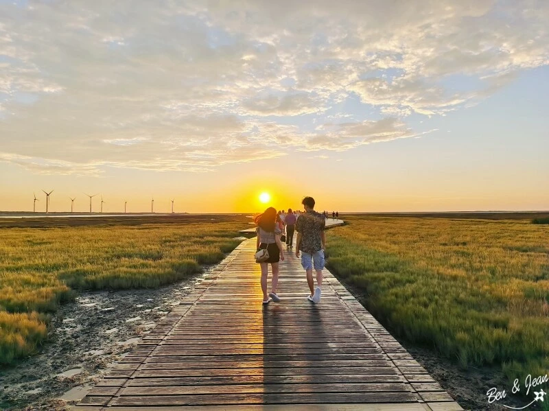 台中海洋館順遊推薦!梧棲漁港啖海鮮、高美濕地看美景,享受吹海風的一天。 / 部落客「紫色微笑」提供 台中海洋館順遊推薦!梧棲漁港啖海鮮、高美濕地看美景,享受吹海風的一天。 / 部落客「紫色微笑」提供