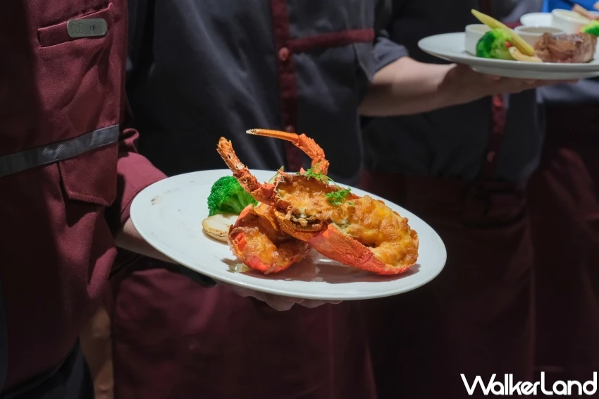 牛排半自助吃到飽回歸！朵頤牛排超過90道菜698元開吃，排餐自助吧吃到飽要衝。