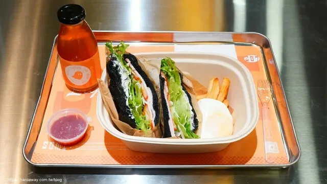 台中西區一日文青風！必去咖啡廳、書店順遊審計新村，一次收藏起來。