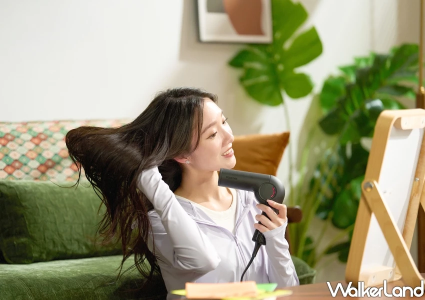 七夕送禮就選這台!TESCOM miniGO吹風機,iPhone大小、護髮出國超方便。 七夕送禮就選這台!TESCOM miniGO吹風機,iPhone大小、護髮出國超方便。