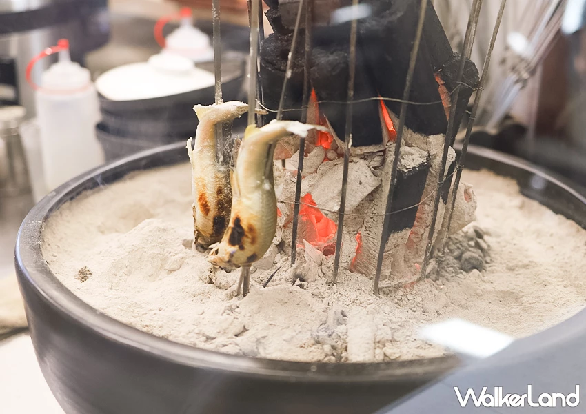 礁溪巷弄美食!銀蕨和洋屋 宜蘭餐廳新開幕,菜單爐端燒香魚、炸雞咖喱飯必點。 礁溪巷弄美食!銀蕨和洋屋 宜蘭餐廳新開幕,菜單爐端燒香魚、炸雞咖喱飯必點。