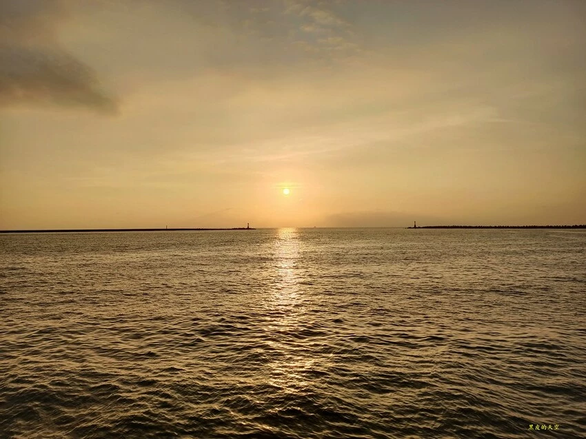 高雄西子灣順遊提案!造訪美術館、古蹟散步拍美照,西子灣追夕陽、賞明月 高雄西子灣順遊提案!造訪美術館、古蹟散步拍美照,西子灣追夕陽、賞明月